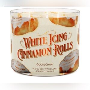 Goose Creek White Icing Cinnamon Rolls Candle